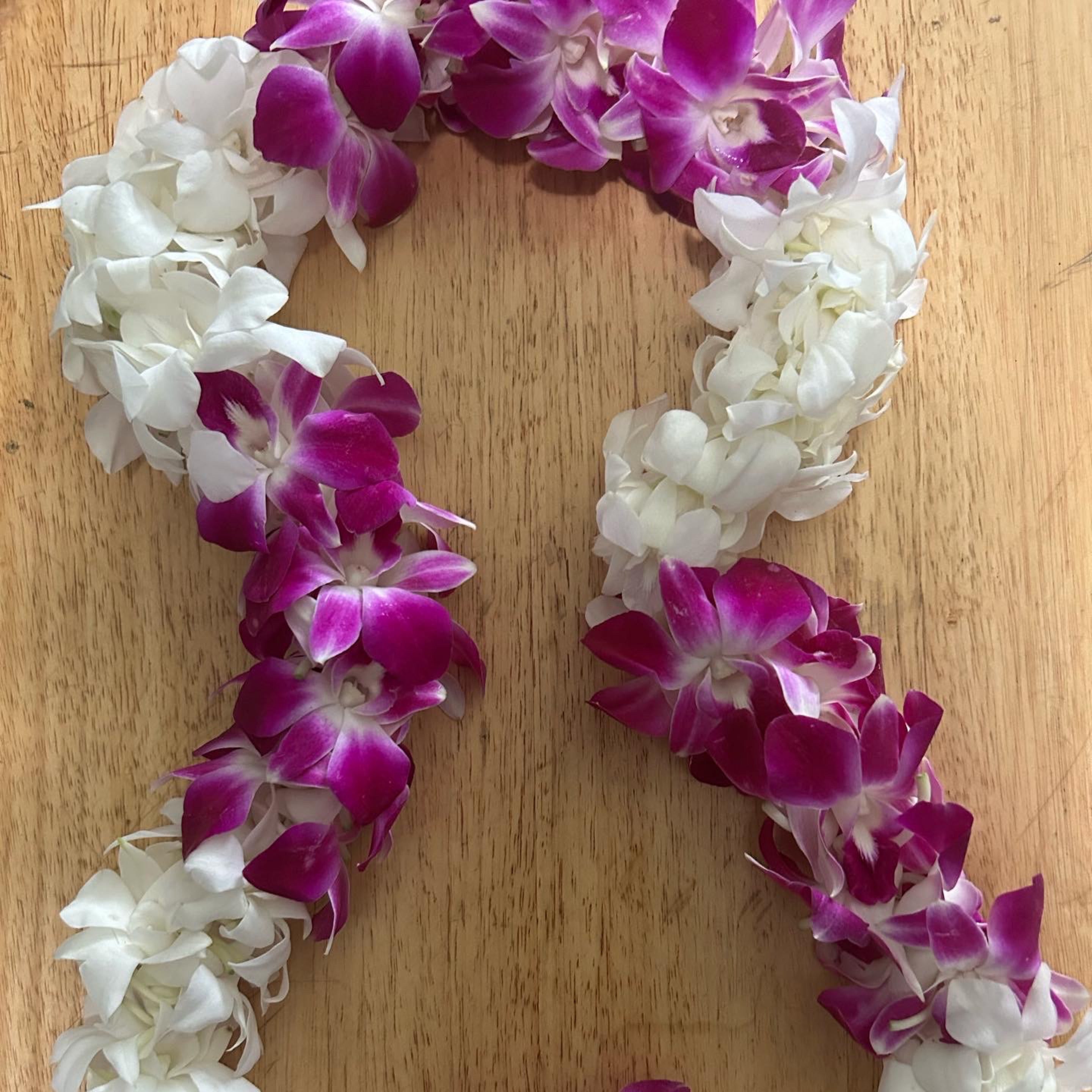 Wisconsin Lei Double Bombay and white orchid lei | Arrangements & Leis By Jewles